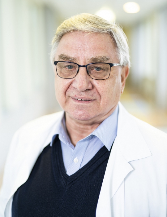 Dr Aleksander Leht